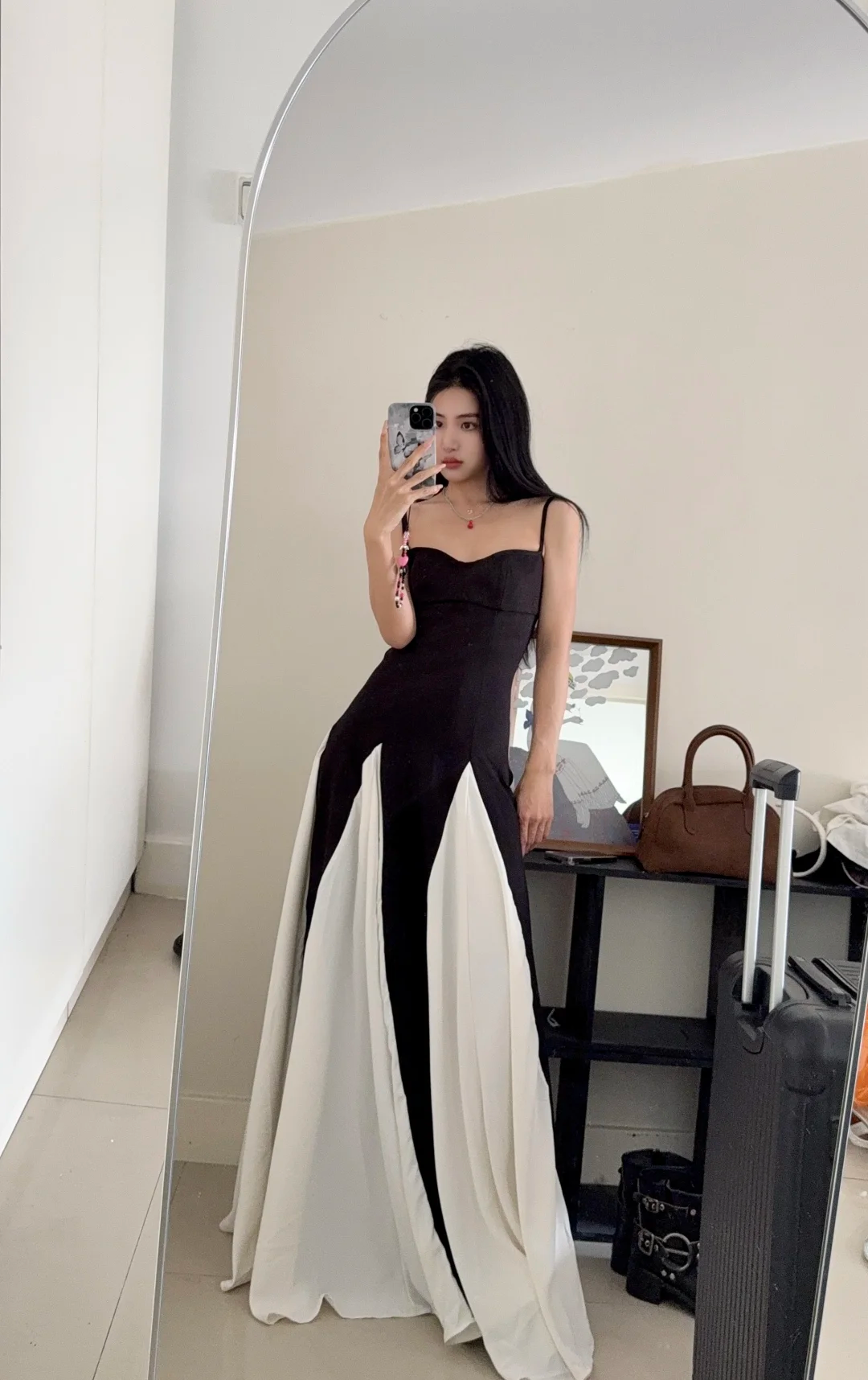 Elegant A Line Spaghetti Straps Black Chiffon Sleeveless Long Evening Party Gowns Evening Formal Dresses Prom Dress W1003