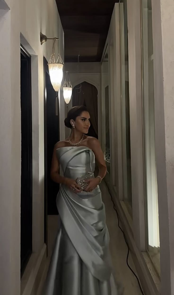 Classy Mermaid Strapless Silver Satin Formal Long Prom Gown Summer Wedding Guest Dress Bridal Guest Dresses Wedding Outfits For Guest W1096