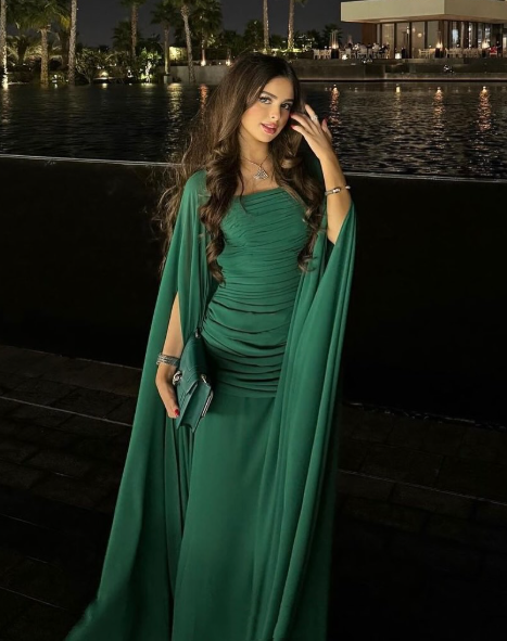 Classy A Line Strapless Green Long Sleeves Chiffon Formal Long Prom Gown Summer Wedding Guest Dress Bridal Guest Dresses Wedding Outfits For Guest W1100