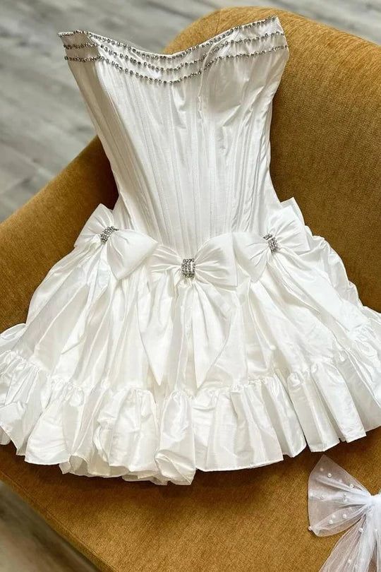 Cute Strapless A-Line Beaded Mini Homecoming Dresses 18th Birthday Dresses Hoco Dress 21st Birthday Outfit Cocktail Dresses W1145