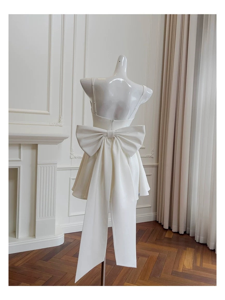 Pretty Ball Gown Square Neck White Summer 16th Birthday Dresses For Teens Hoco Dress Mini 18th Birthday Outfit Cocktail Dresses For Women W903