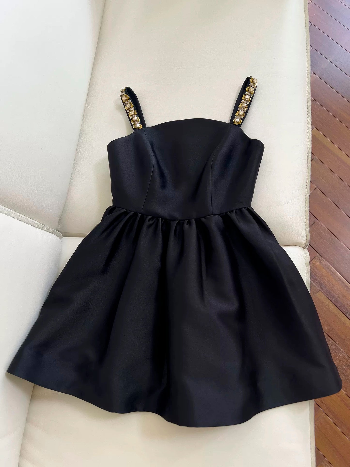 Robe de bal tendance à bretelles en satin noir sans manches, robe courte de soirée formelle pour le collège, robe de cocktail d'été, tenue d'anniversaire W938