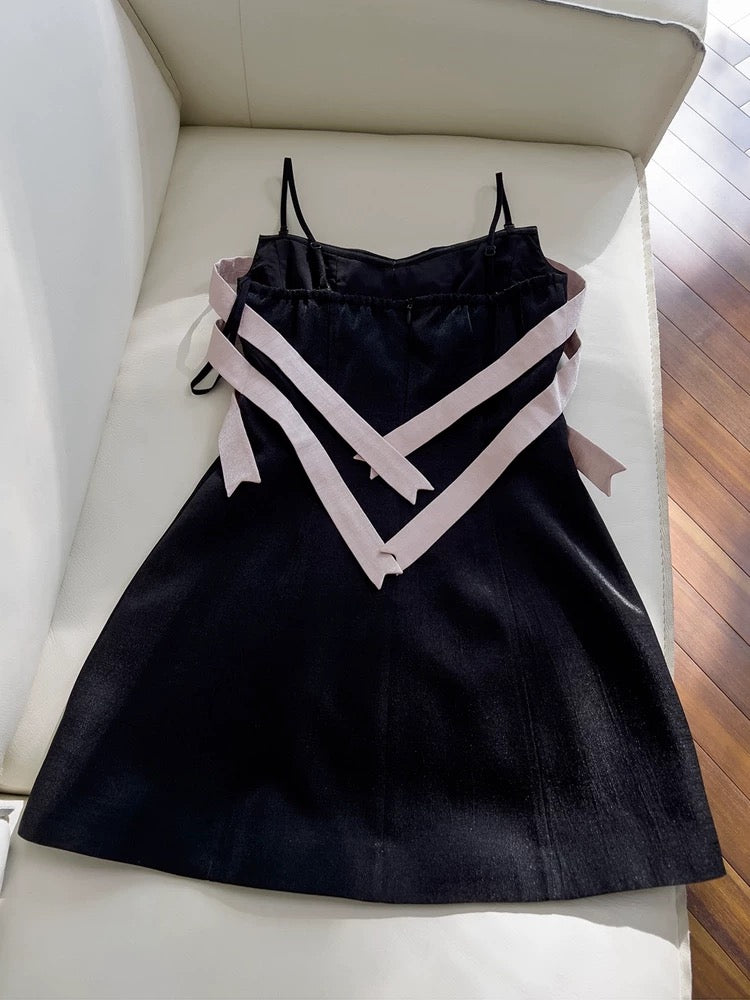 Robe trapèze noire tendance à bretelles spaghetti, robe de soirée courte de 8e année, robe de cocktail d'été pour le collège, tenue d'anniversaire W955