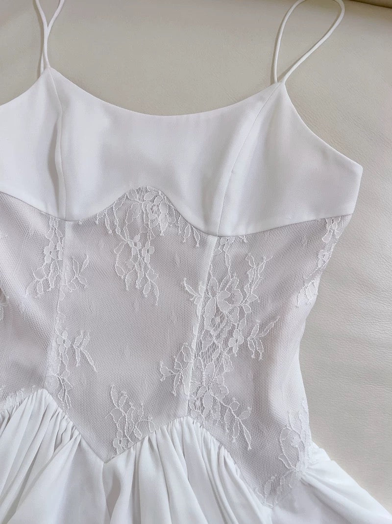 Robe de soirée courte en dentelle blanche à bretelles spaghetti, coupe trapèze, tendance, pour le collège, tenue de cocktail, d'anniversaire, W965