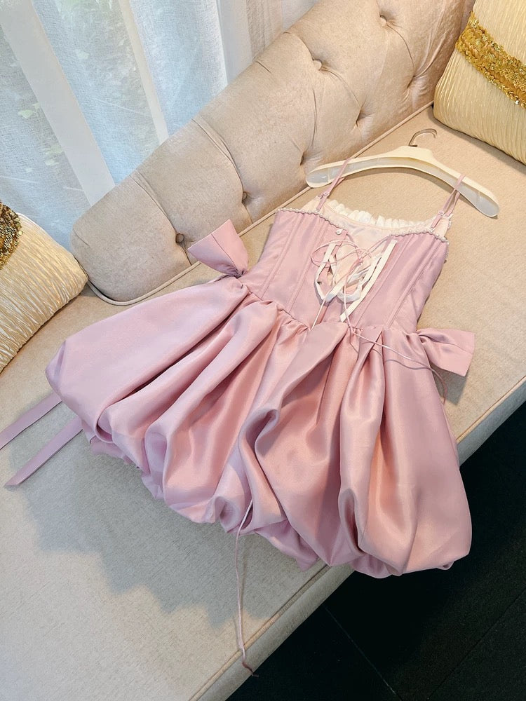 Robe de bal tendance à bretelles spaghetti en satin rose sans manches, robe courte de soirée formelle pour le collège, robe de cocktail d'été, tenue d'anniversaire W986