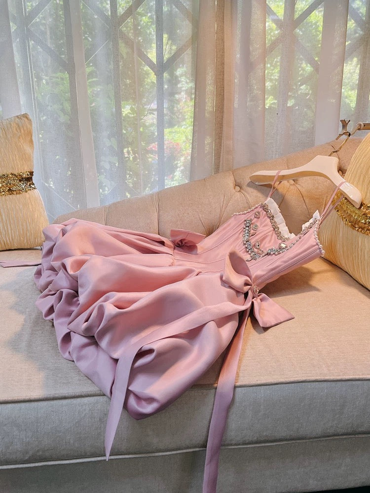 Robe de bal tendance à bretelles spaghetti en satin rose sans manches, robe courte de soirée formelle pour le collège, robe de cocktail d'été, tenue d'anniversaire W986