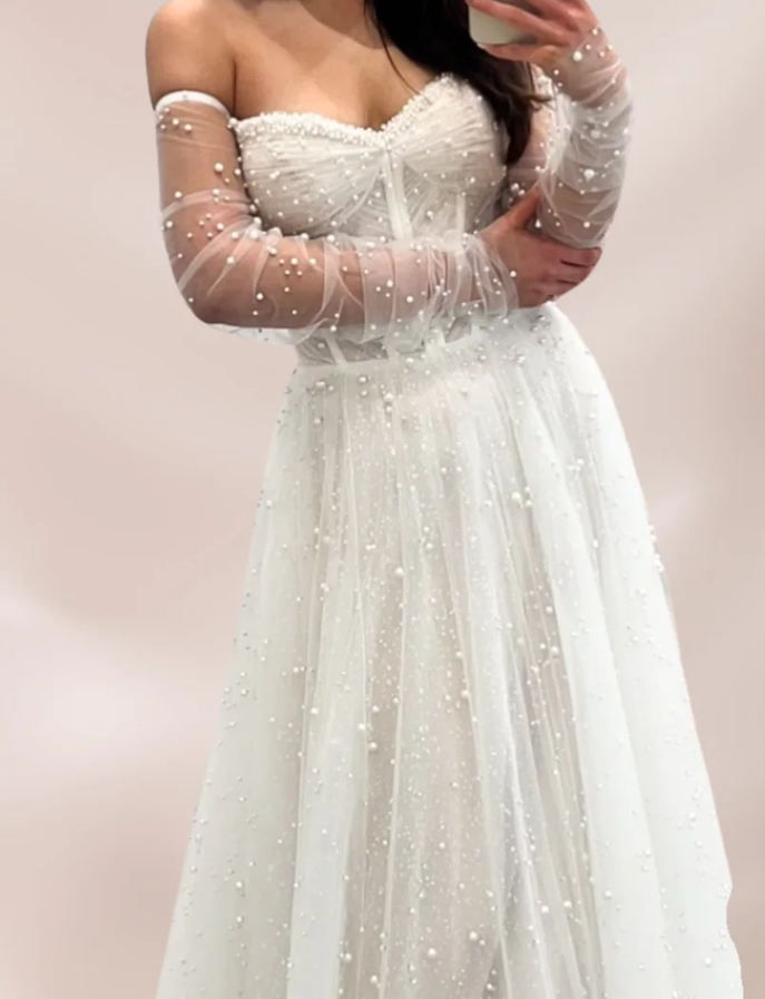 Romantic Bridal Gown Ball Gown Off The Shoulder White Tulle Pearls Floor Length Long Sleeves Wedding Dresses Minimalist Bridal Gowns WD050
