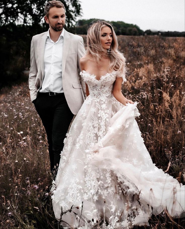 Robe de mariée unique, coupe trapèze, épaules dénudées, tulle blanc, dentelle, longue, jolie robe de mariée DH1250