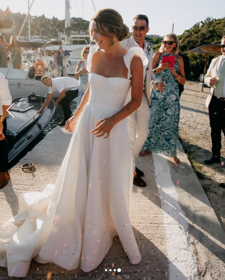 Unique Wedding Dresses Ball Gown Square Neck Satin White Long Wedding Dresses Simple Bride Dress Bridal Gowns DH1429