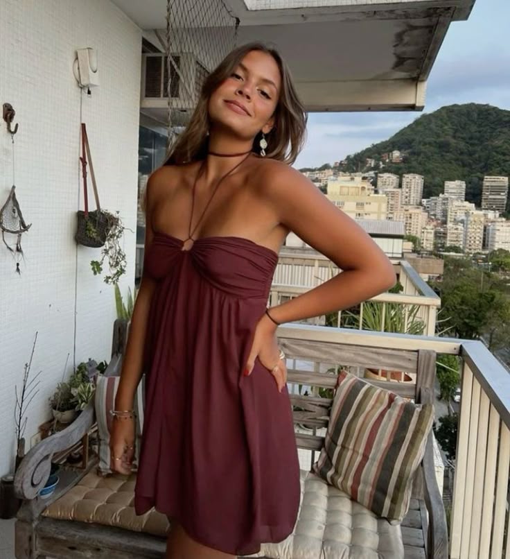Cute A Line Halter Burgundy Chiffon Short Mini Formal 8th Grade Homecoming Dresses Middle School Cocktail Night Dress Hoco Outfits DH1578