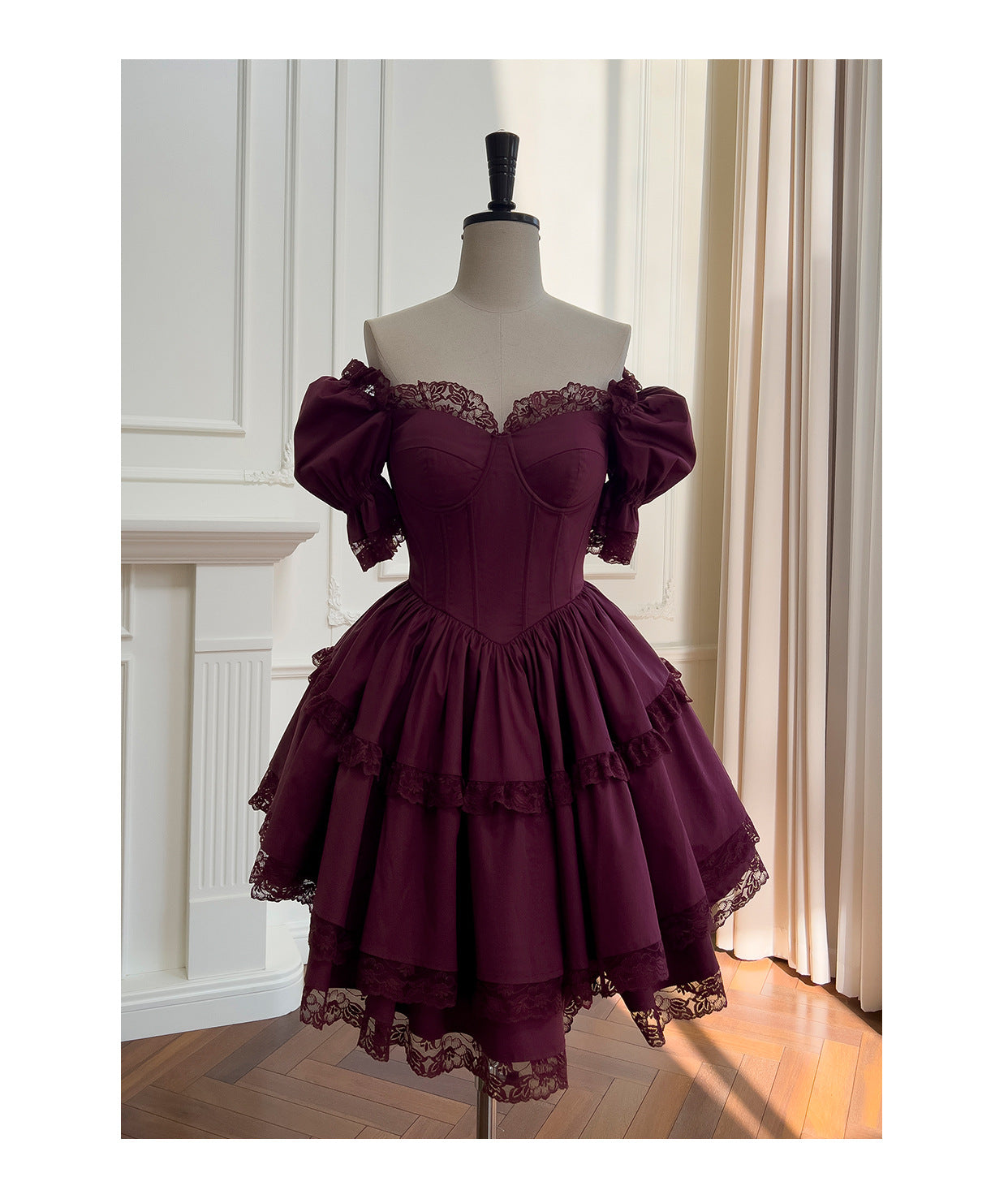 Vintage Ball Gown Sweetheart Burgundy Satin Grad Dress Inspo Short Mini Formal 8th Grade Homecoming Dresses High School Hoco Court Dress Graduation Dress Cocktail 18th Birthday Outfits D1945