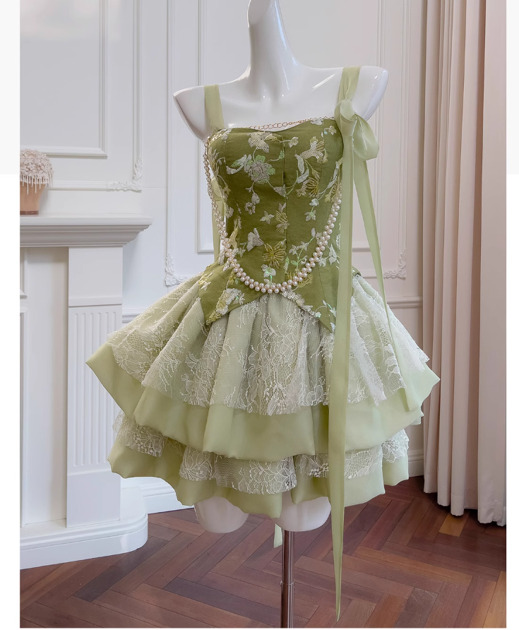 Vintage Ball Gown Spaghetti Straps Green Satin Grad Dress Inspo Short Mini Formal 8th Grade Homecoming Dresses High School Hoco Court Dress Graduation Dress Cocktail Outfits D1950