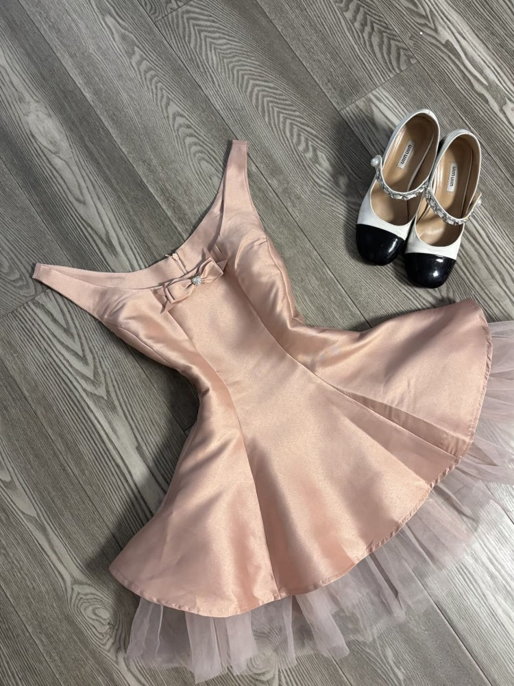 Cute A line Scoop Pink Satin Short Mini Formal 8th Grade Homecoming Dresses Middle School Short Cocktail Dress Hoco Outfits DH2082
