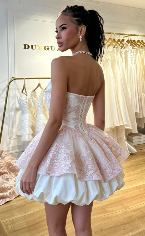 Hübsches Ballkleid trägerlos Blumen Rosa Formale Homecoming Kleider Kurze 21. Geburtstag Outfits Abschlusskleid Mini Cocktailkleider DH2287