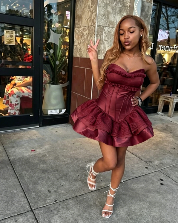 Einzigartiges Ballkleid mit Herzausschnitt und rosa Satinspitze, kurzes formelles Homecoming-Kleid für die 8. Klasse, Cocktailkleid für die Mittelschule, Hoco Outfits Inspo DH2604