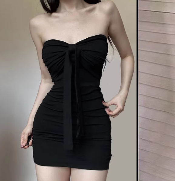 Schwarzes Kleid S778