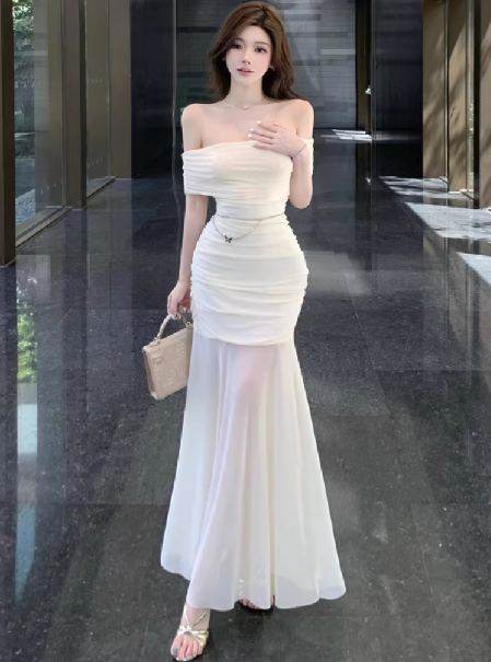 49,99 € | Weißes Damenkleid S62