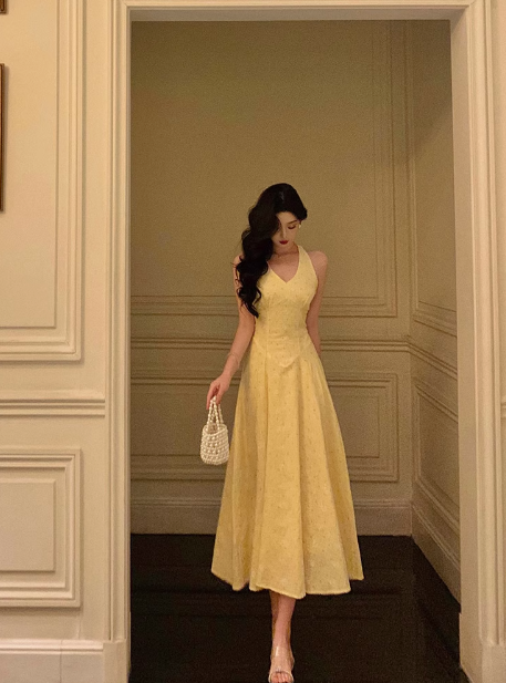Sexy A line Halter Yellow 18th Birthday Dress Long Party Birthday Outfits For Women DP0184