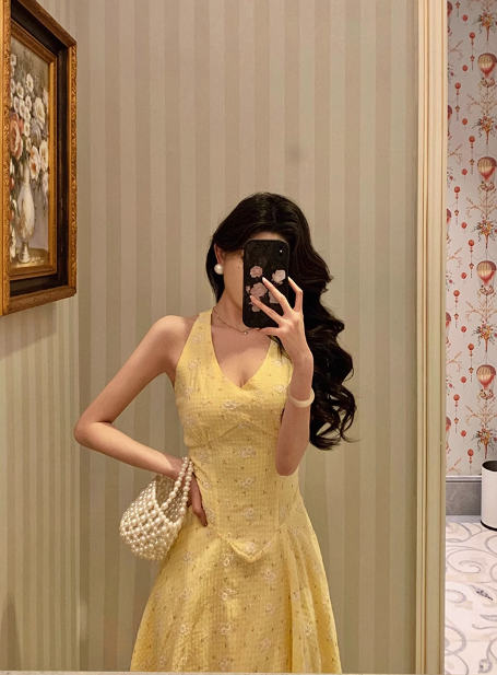 Sexy A line Halter Yellow 18th Birthday Dress Long Party Birthday Outfits For Women DP0184