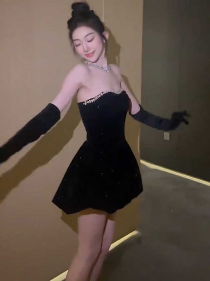 Pretty Ball Gown Sweetheart Black Velvet Mini Short Formal 8th Grade Homecoming Dresses Summer Middle School Hoco Dress Birthday Outfits DH1057