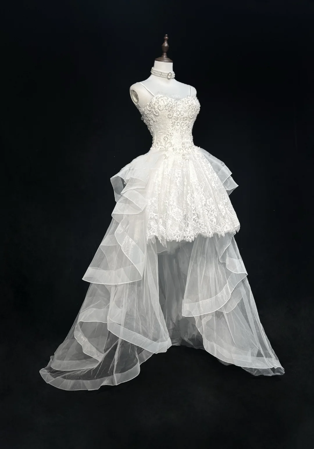Unique Bridal Gown High Low Spaghetti Straps Lace Sleeveless White 50s Wedding Dresses Modest Bridal Gowns DH1115