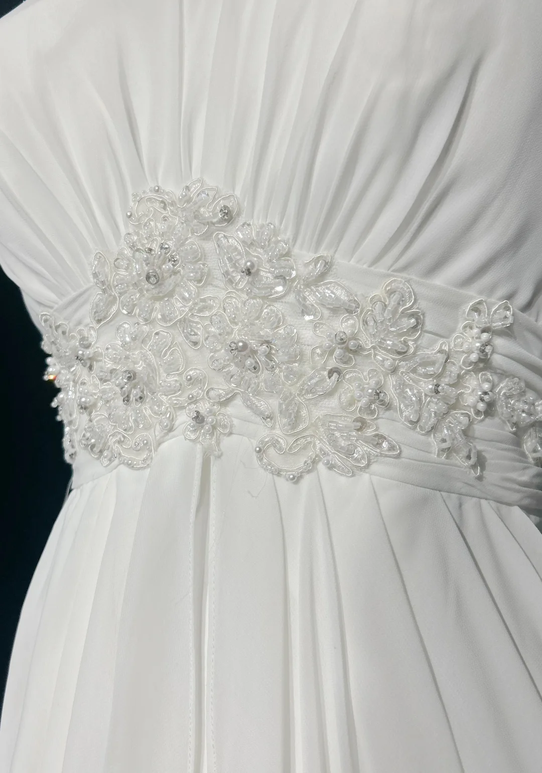 Retro Bridal Gown 1960s A line Strapless Sleeveless Chiffon Pleated Beads Long White Wedding Dresses Elegant Bridal Gowns DH1119