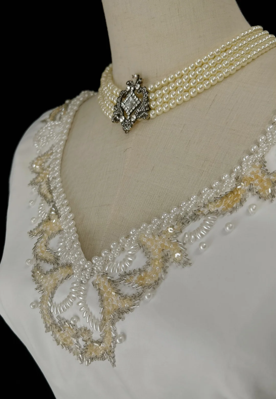 Robe de mariée classique, robe de bal, col en V, satin blanc, longue, style années 70, robe de mariée vintage, robes de mariée DH1260