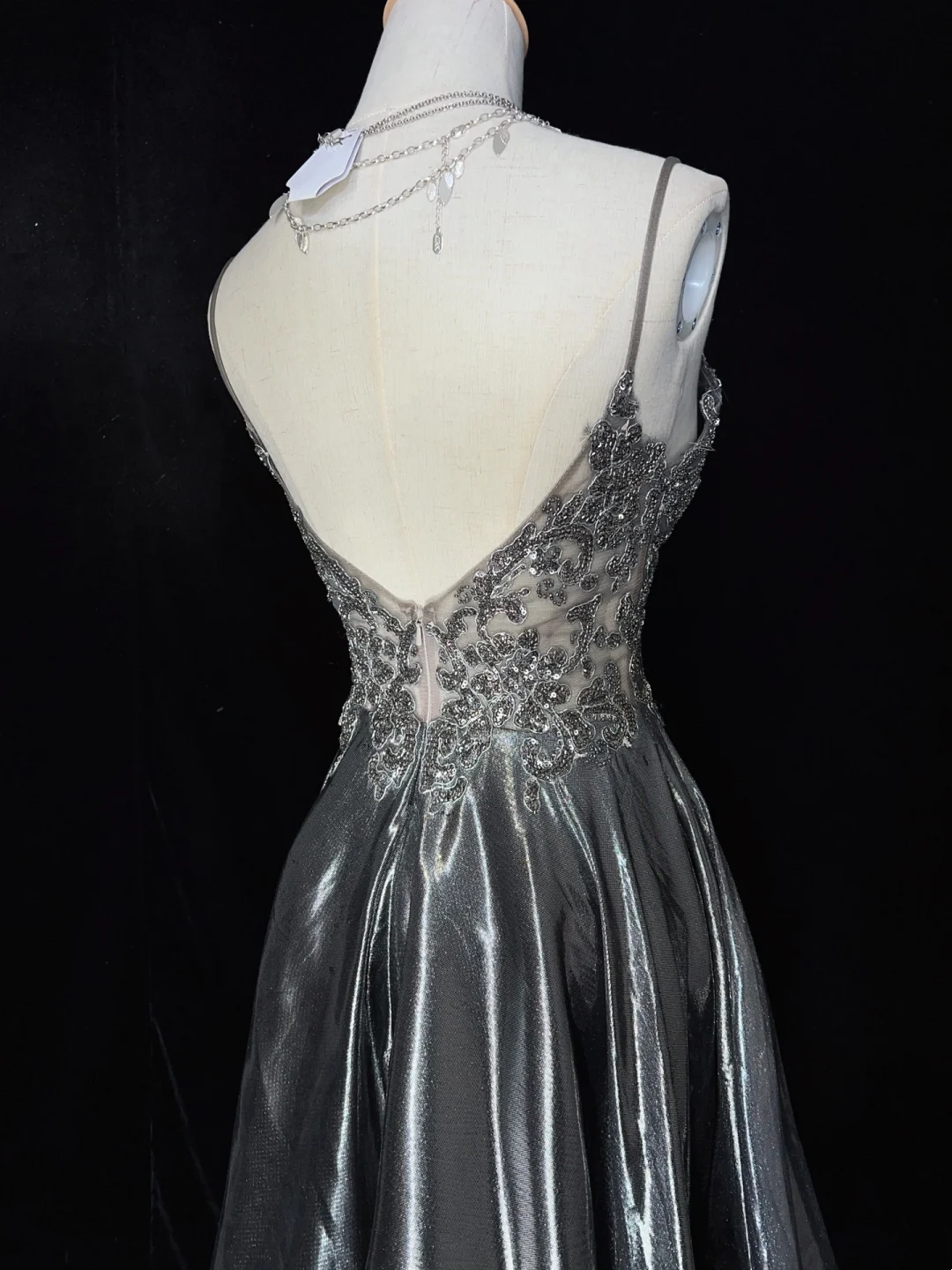 Unique A line Spaghetti Straps Gray Sleeveless Short Mini Green Formal 7th Grade Homecoming Dresses Middle School Prom Dress Hoco Outfits DH1333