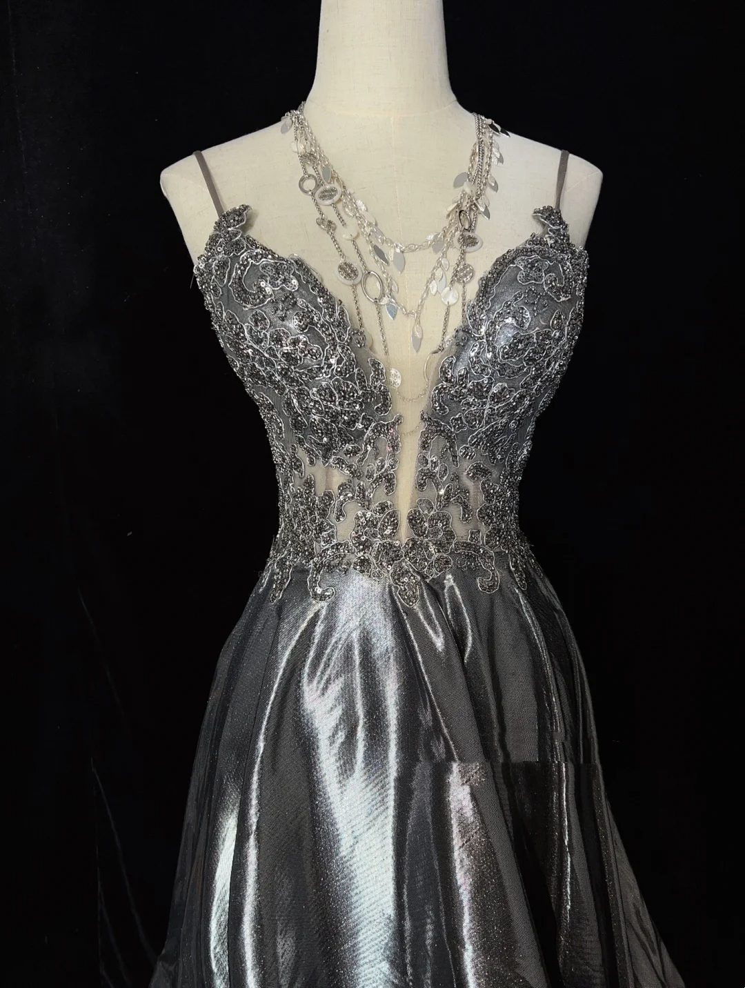 Unique A line Spaghetti Straps Gray Sleeveless Short Mini Green Formal 7th Grade Homecoming Dresses Middle School Prom Dress Hoco Outfits DH1333