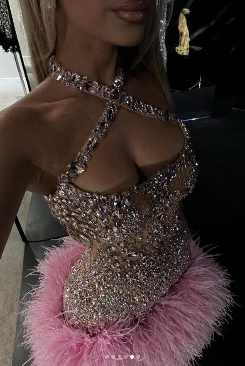 Trendy Sheath Halter Pink Beads Feathers Sequin Mini Short Formal 8th Grade Homecoming Dresses Middle School Short Prom Dress Hoco Outfits DH1406
