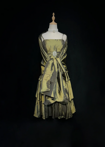 Vintage Ball Gown Spaghetti Straps Olive Green Taffeta Knee Length Formal 8th Grade Homecoming Dresses Middle School Prom Dress Hoco Outfits DH1442