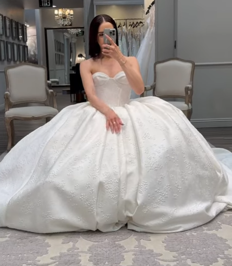 Retro Ball Gown Sweetheart Sleeveless White Satin Wedding Dress Modest Wedding Dresses Princess Wedding Gowns DH1476