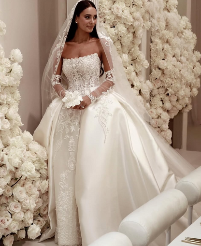 Beautiful Ball Gown Sweetheart Sleeveless White Satin Pleated White Pearls Beads Wedding Dress Modest Wedding Dresses Princess Wedding Gowns DH1483