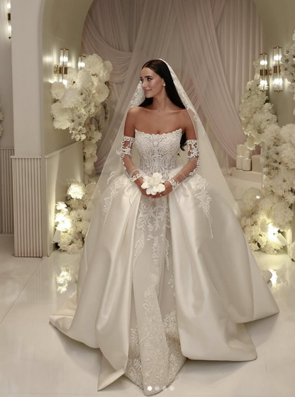 Beautiful Ball Gown Sweetheart Sleeveless White Satin Pleated White Pearls Beads Wedding Dress Modest Wedding Dresses Princess Wedding Gowns DH1483