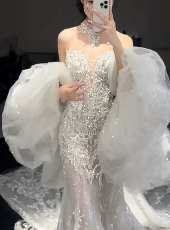 Luxury Mermaid Sweetheart Sleeveless Sequin With Pearls Beads Wedding Dress Modest Wedding Dresses Princess Wedding Gowns DH1487