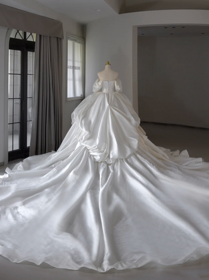Princess Bridal Dress Ball Gown Off The Shoulder Satin Wedding Dress With Short Sleeves Wedding Dresses Modest Wedding Gowns DH1544