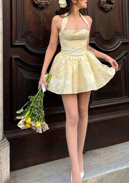 Unique Hoco Dresses Ball Gown Halter Yellow Short Satin Mini Formal 8th Grade Homecoming Dresses Middle School 18th Birthday Outfits Hoco Outfit DH1715