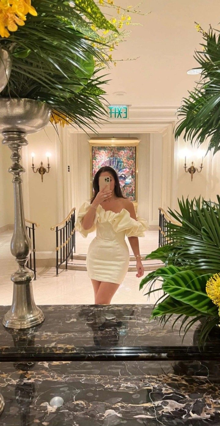 Classy Sheath Off The Shoulder Ivory Short Mini Formal 8th Grade Homecoming Dresses High School Hoco Court Dress Graduation Dress Hoco Outfits DH1829