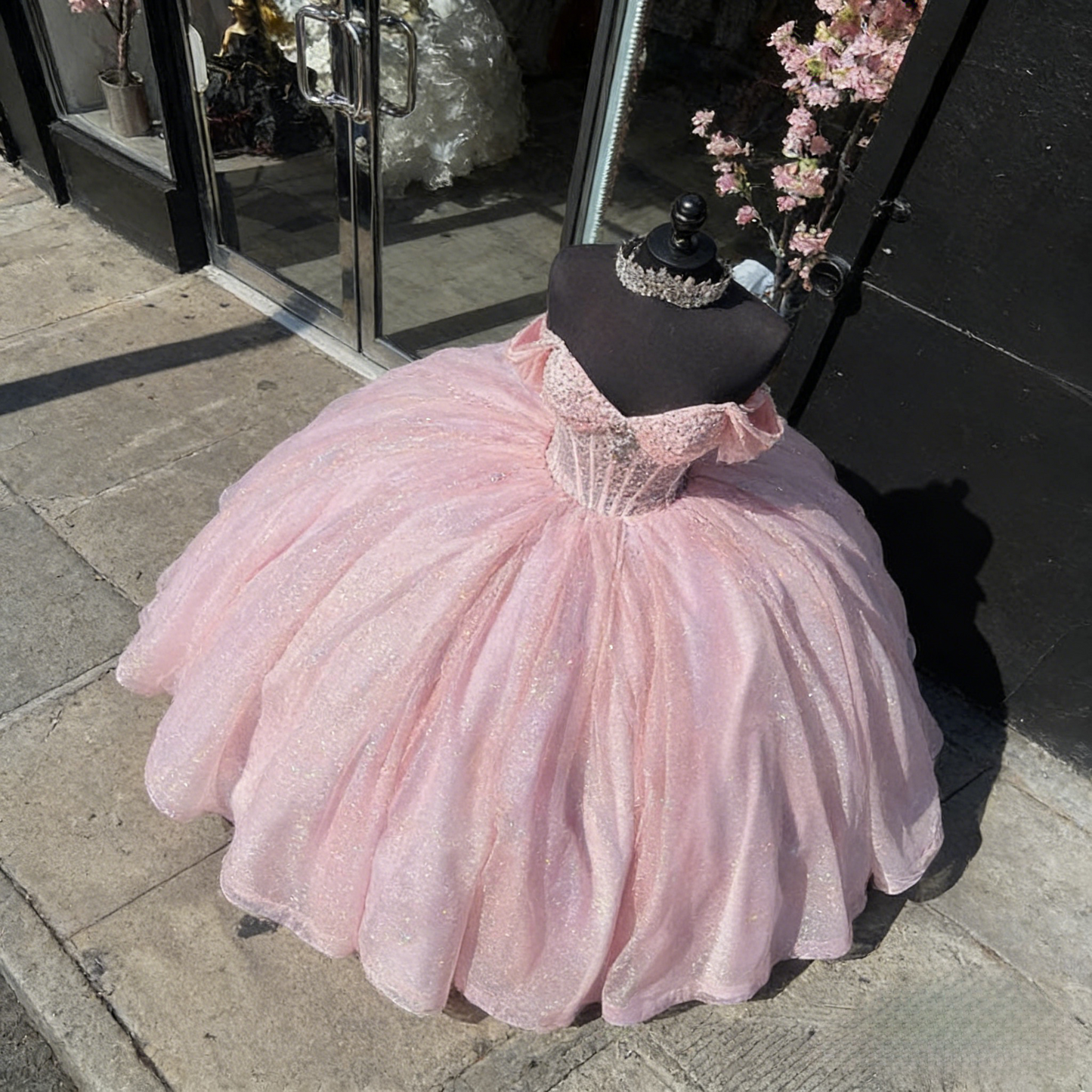 Princess Ball Gown Off The Shoulder Pink Tulle Long Quinceanera Dress Formal Gowns Vestido De 15 Anos Sweet 16 Dress DH1856