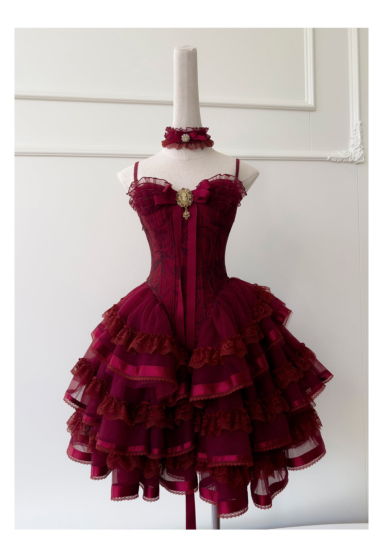 Modest Ball Gown Spaghetti Straps Sleeveless Lace Grad Dress Inspo Short Mini Formal 8th Grade Homecoming Dresses High School Hoco Court Dress Graduation Dress Cocktail Gown Birthday Outfits D1938