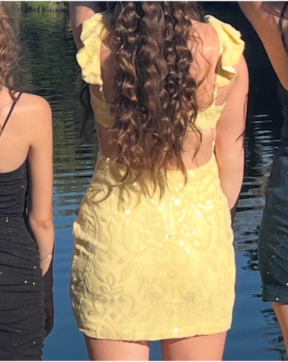 Pretty A line V Neck Yellow Sequin Formal Homecoming Dresses Short 21st Birthday Outfits Graduation Dress Mini Cocktail Dresses DH2270