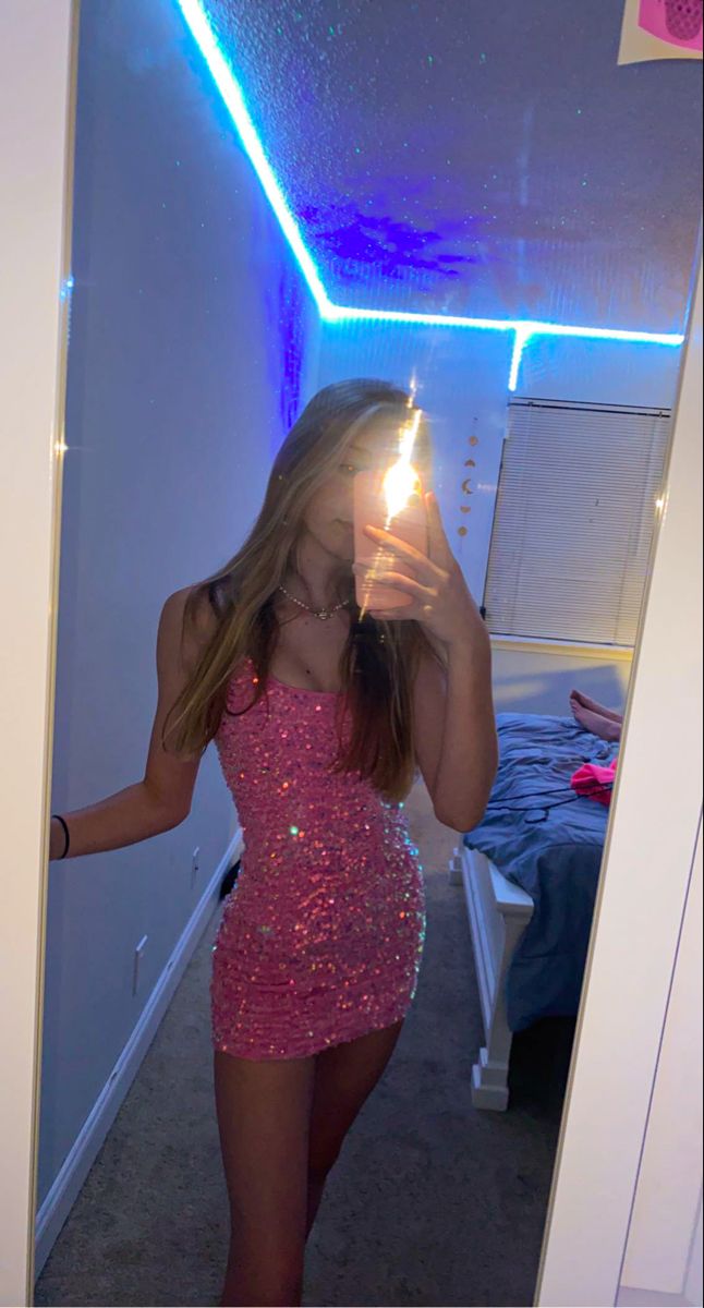 Pretty Sheath Spaghetti Straps Pink Sequin Formal Homecoming Dresses Short 16th Birthday Outfits Graduation Dress Mini Cocktail Dresses DH2363