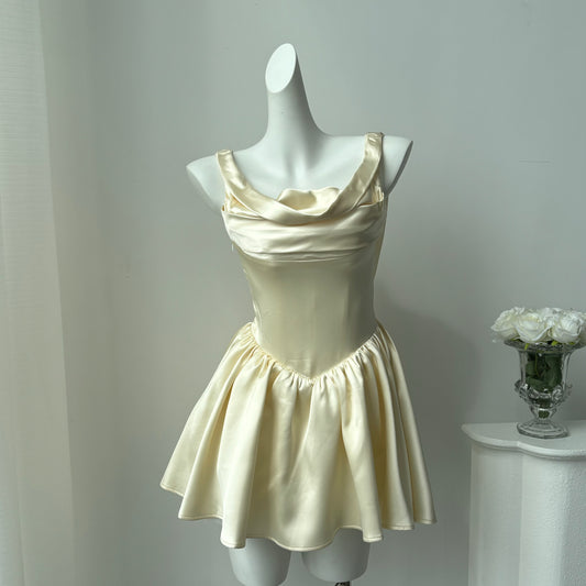 Jolie robe de soirée trapèze en satin champagne à col carré, tenue courte pour 16e anniversaire, robe de remise de diplôme, mini robe de cocktail DH2466