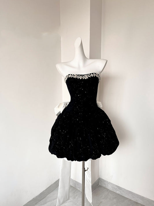 Jolie robe de bal en velours noir, décolleté en cœur, tenue de soirée, de remise de diplôme, de cocktail, courte, DH2477