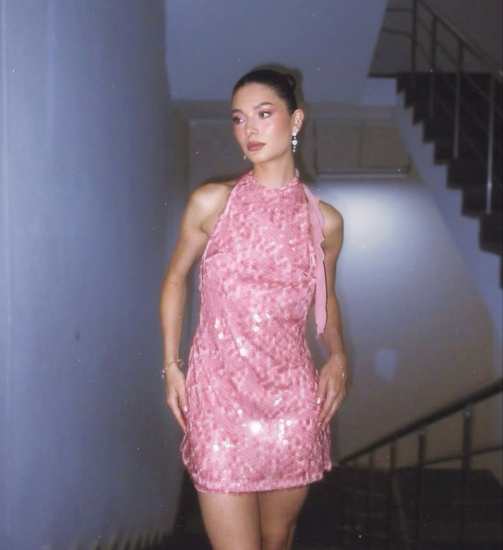 Jolie robe de soirée trapèze à paillettes roses, col licou, tenue de soirée pour 18e anniversaire, robe de remise de diplôme, mini robe courte Hoco DH2509
