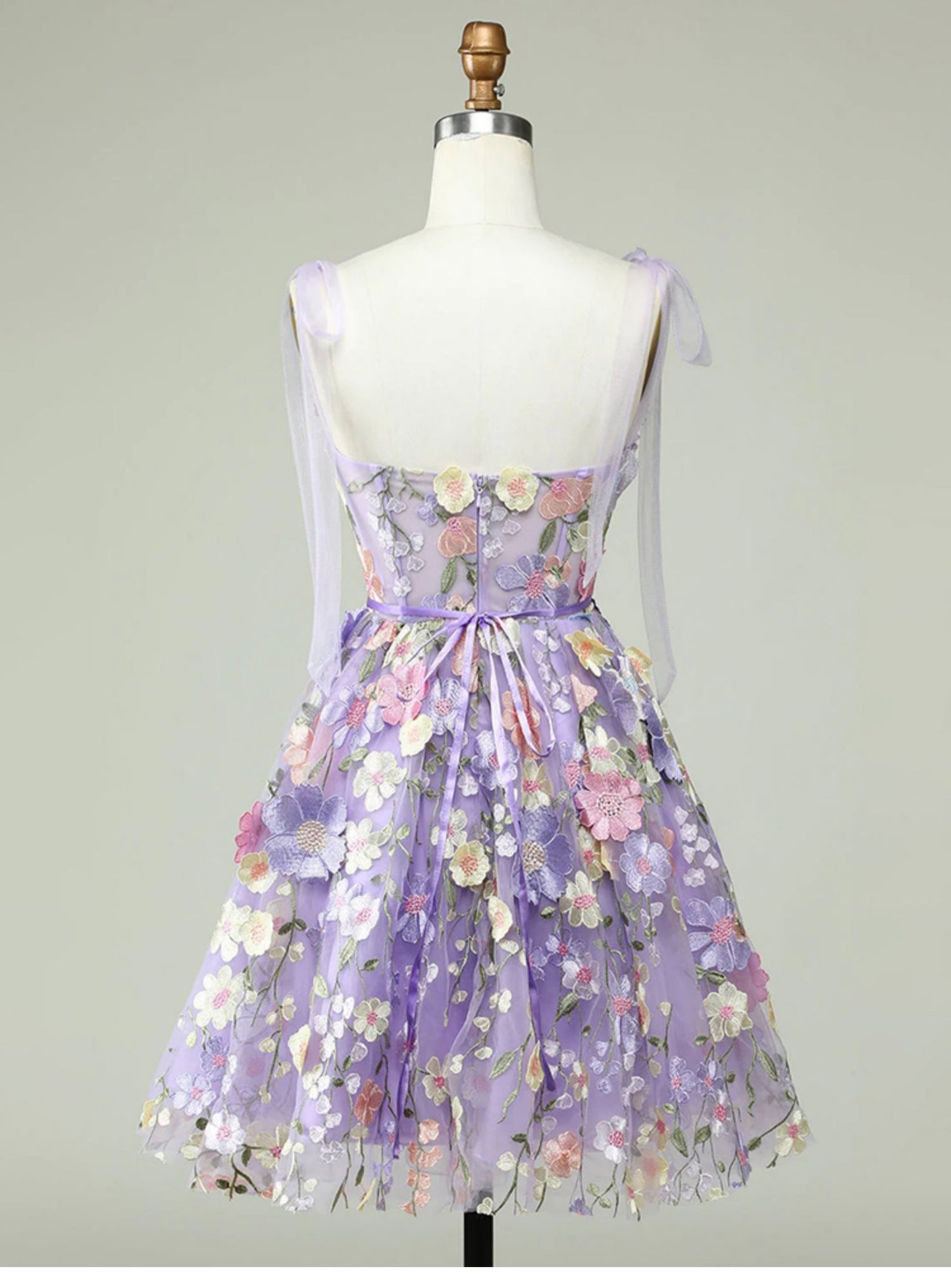 Robe de soirée trapèze mignonne à bretelles spaghetti en tulle lilas et dentelle, tenue de soirée pour 18e anniversaire, robe de remise de diplôme, mini robe courte Hoco DH2538