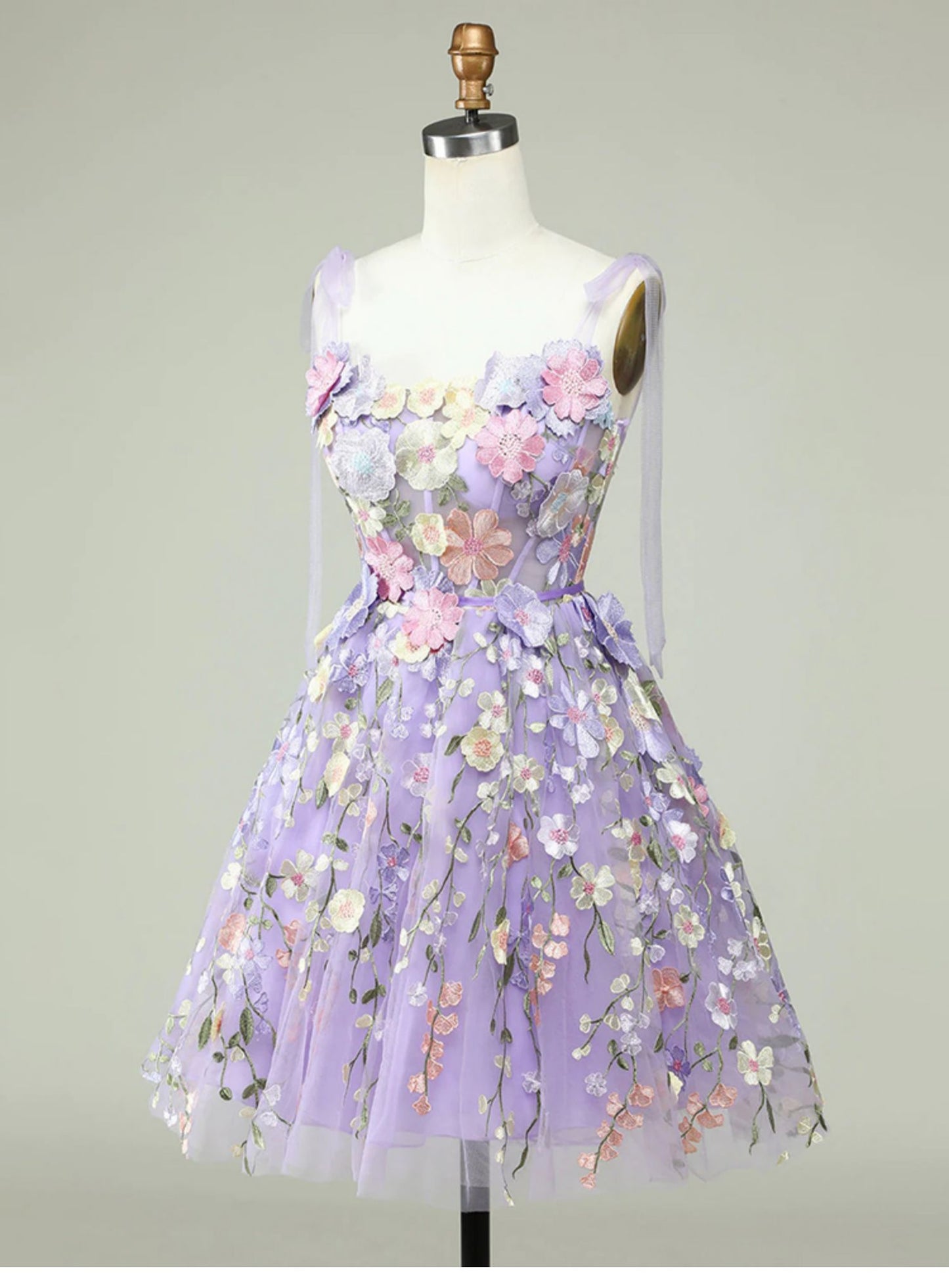 Robe de soirée trapèze mignonne à bretelles spaghetti en tulle lilas et dentelle, tenue de soirée pour 18e anniversaire, robe de remise de diplôme, mini robe courte Hoco DH2538