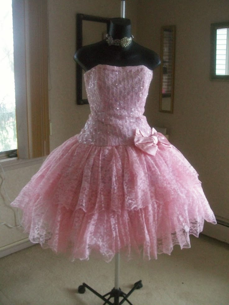 Robe de bal princesse bustier en dentelle rose, robe de soirée de remise de diplôme, robe courte Hoco DH2614