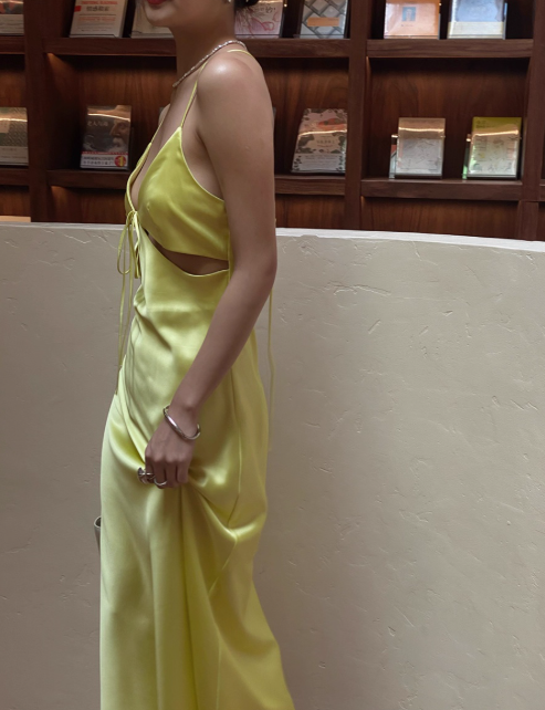 Elegant Yellow Spaghetti Strap Sheath 18th Birthday Outfit Satin Backless Formal Dress Modest Party Dress DH2749