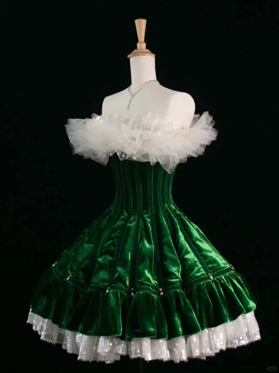 Cute Ball Gown Strapless Dark Green Short Velvet Formal 8th Grade Homecoming Dresses Summer Middle School Hoco Dress Homecoming Outfits DH385
